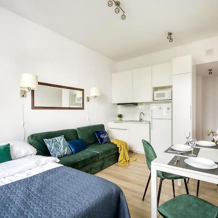 23 Unit Miniapartments Warszawa Lotnisko Okecie Fajne Ministudio Przy Bitwy Warszawskiej Kültér fotó