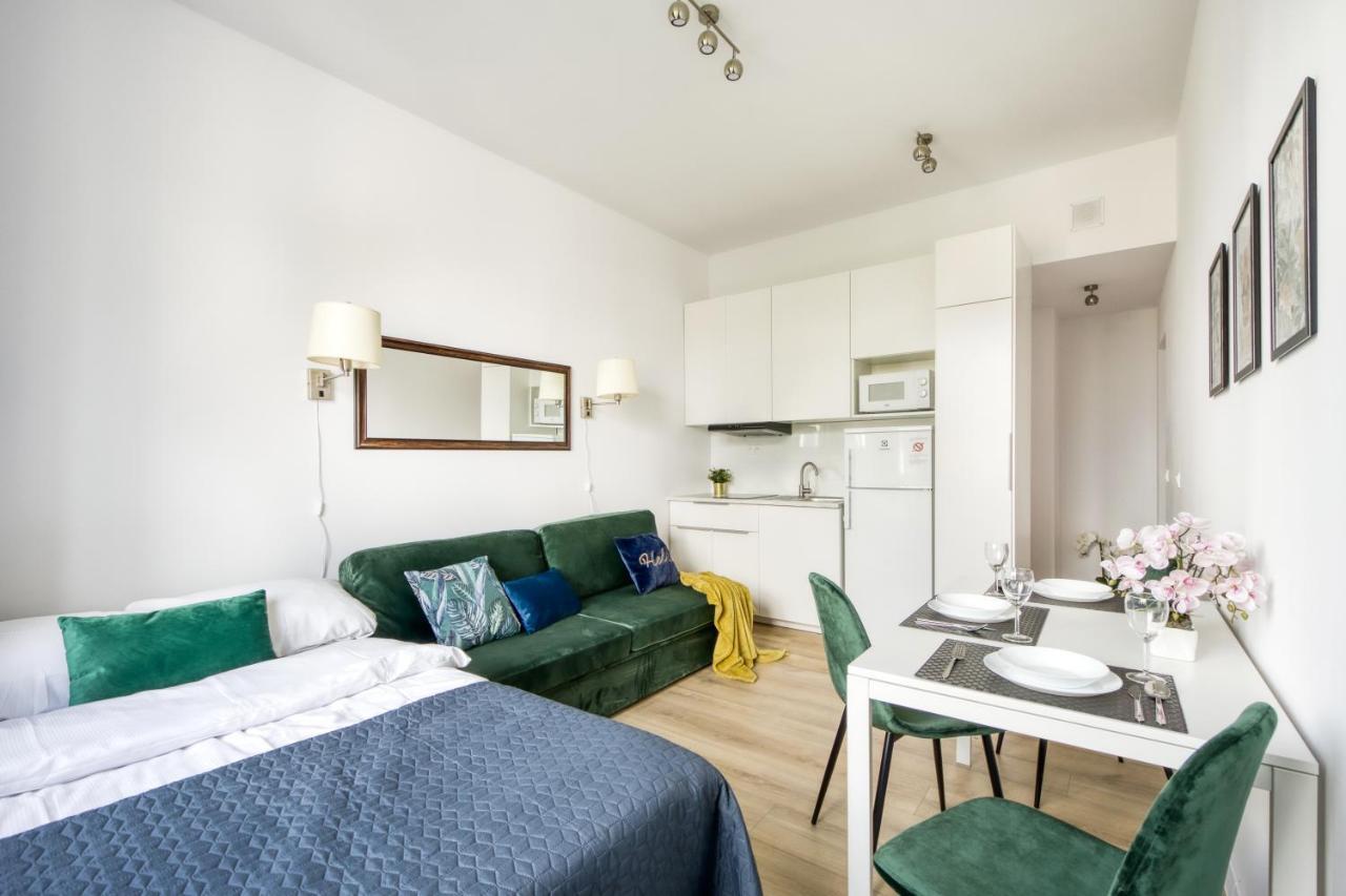 23 Unit Miniapartments Warszawa Lotnisko Okecie Fajne Ministudio Przy Bitwy Warszawskiej Kültér fotó
