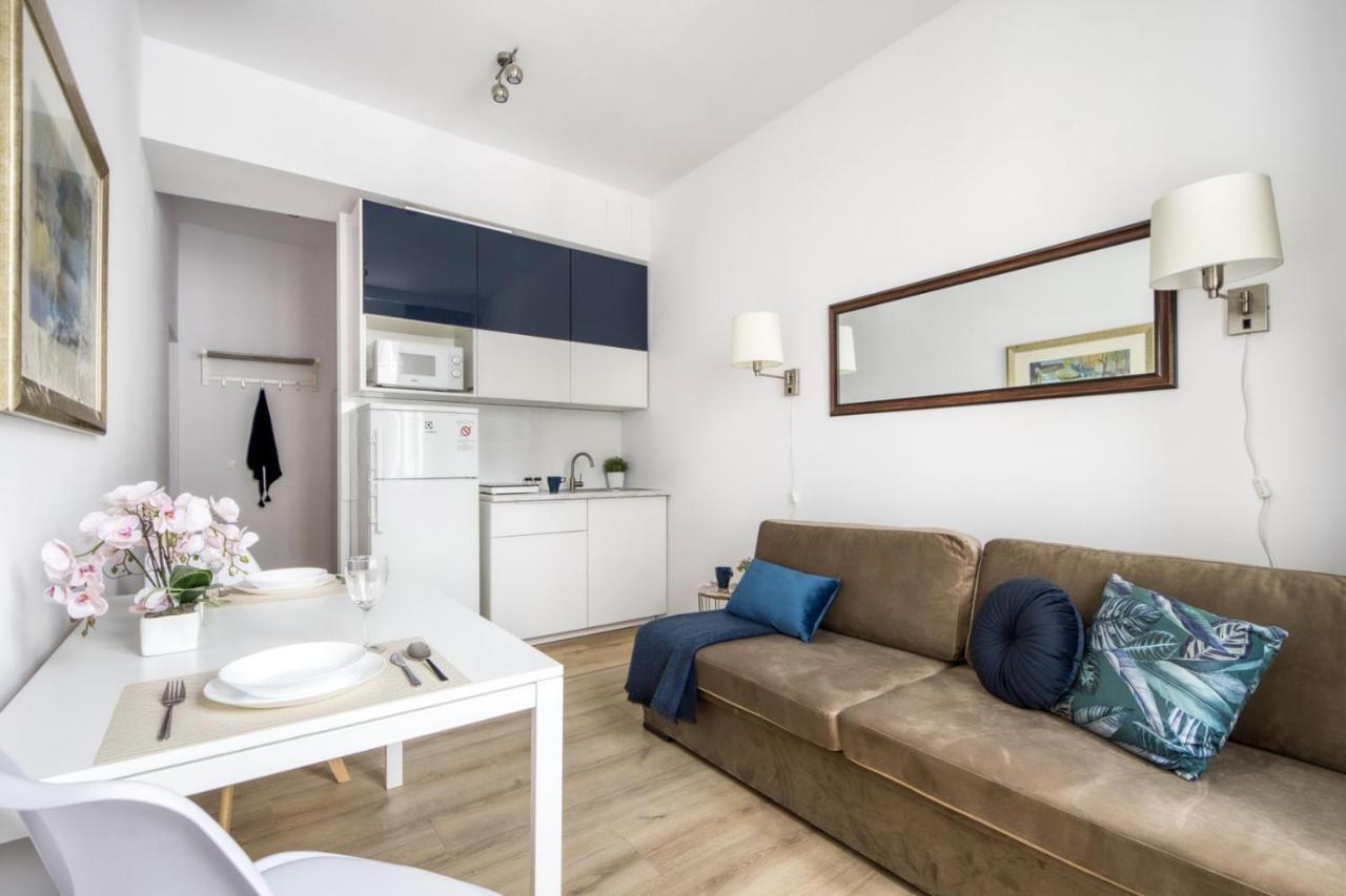 23 Unit Miniapartments Warszawa Lotnisko Okecie Fajne Ministudio Przy Bitwy Warszawskiej Kültér fotó